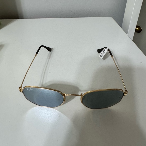 Hexagon Ray-Ban Gold Sunglasses with Silver Mirror Lenses main image 6